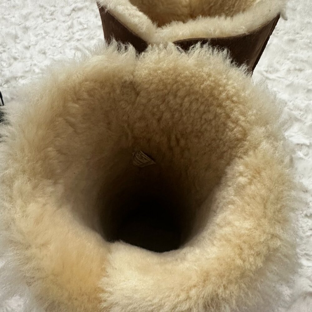 UGG BAILEY BUTTON BOOT - Picture 4 of 6